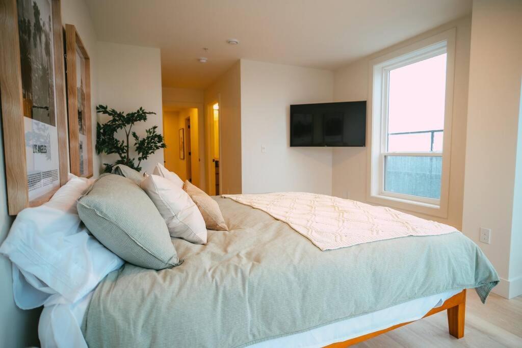 Chic Cozy Retreat - 2Br - Stunning North End Views Apartamento Halifax Exterior foto